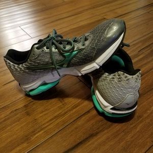 Mizuno wave runner 19